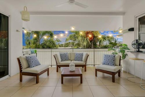 Palmia - Family Retreat near Esplanade & City Centre