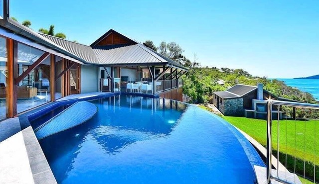 Papillon - Hamilton Island