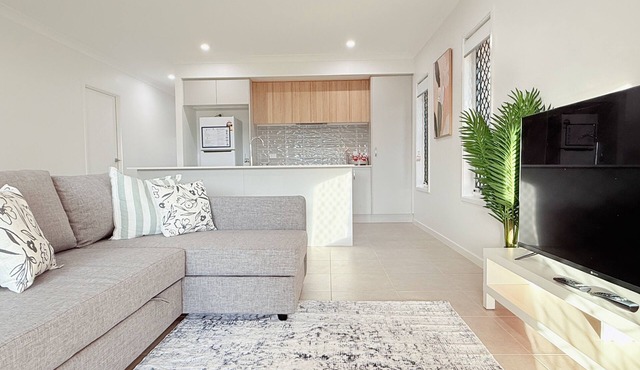 Park Ridge Retreat | 4BR 2Bath + Outdoor