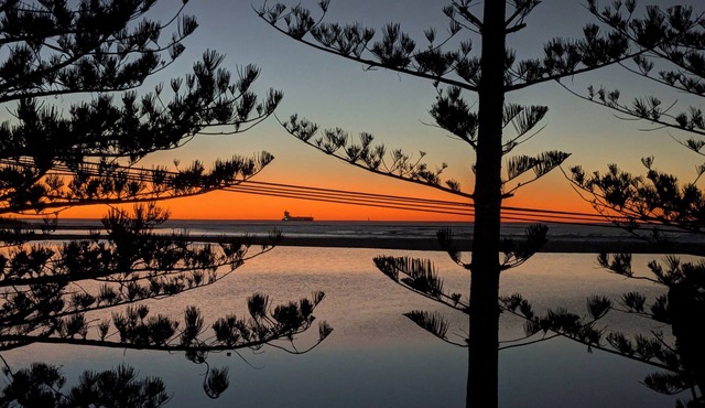 Peace & Quiet with absolute water front ocean views. WiFi and Air con.