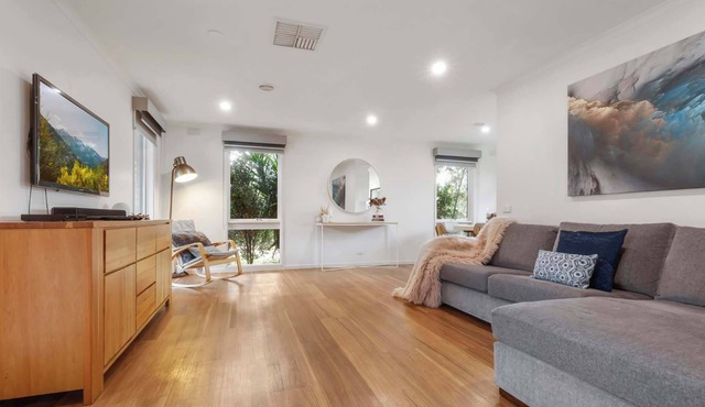 Peaceful 3 Bedroom Home in Somerville