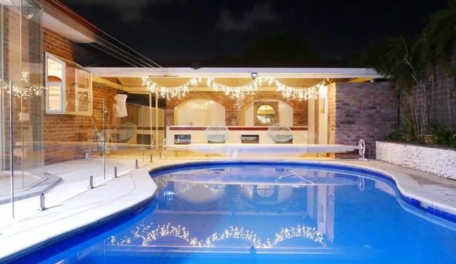 Peaceful 4-bed Concord escape with private pool