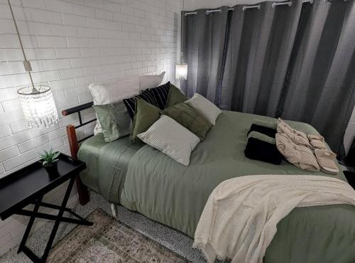 Peaceful, Modern, LowToxic, Bfast included