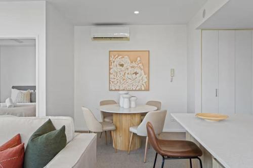 Peaceful Residence with Parking
