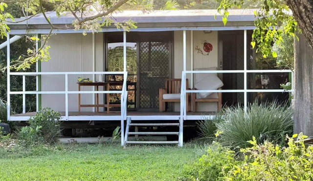 Peaceful Retreat in Whitsunday! Feng Shui Sugercane cabin