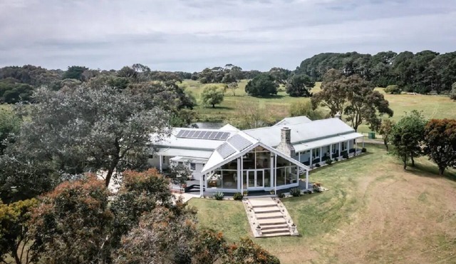 Peninsula Flower House