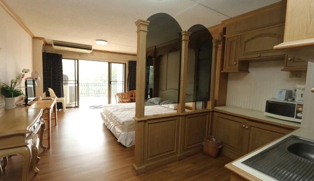 PENTHOUSE CONDO at Hillside 4 just blocks from Nimman and Maya Shopping Center! in Chang Wat Chiang Mai