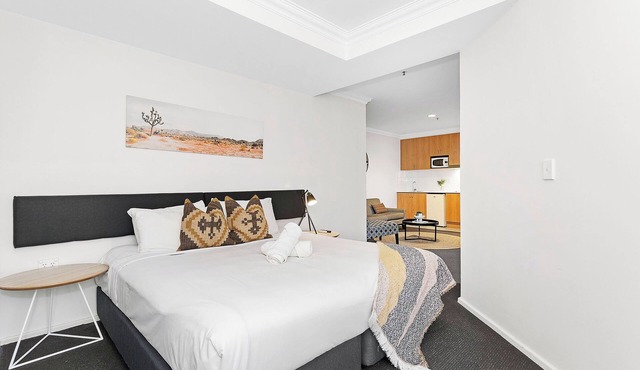 Perth's Premier King Deluxe