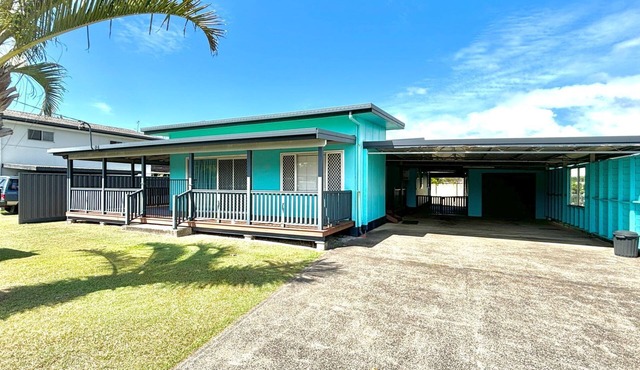 Pet-friendly beach house with fenced yard, verandah, timber floors, carport, close to air beach