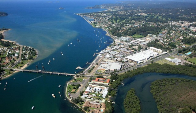 Pet Friendly House Steps from Batemans Bay