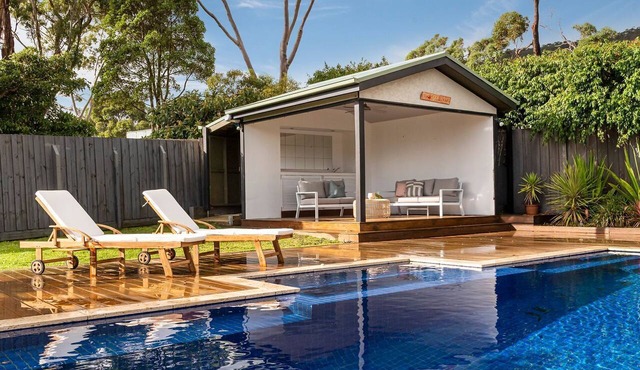 Pet Friendly - The Navigator with heated pool and spa