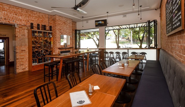 Pier Hotel Coffs Harbour