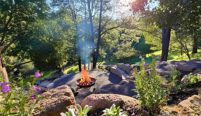 Pindari Warburton · Mountain Views, Infinity Firepit & Games Room