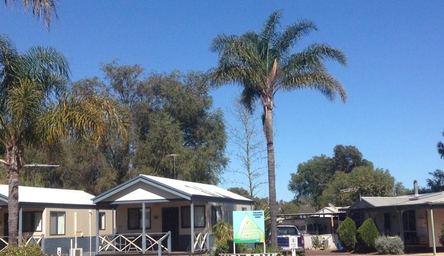 Pinjarra Caravan Park and Cabins