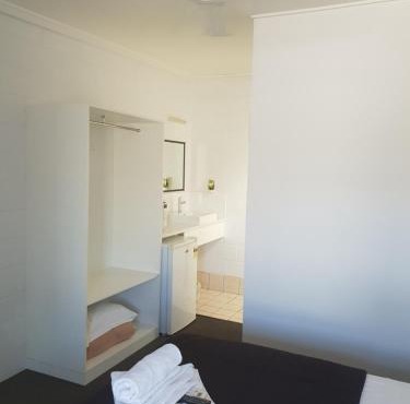 Pit Pony Hotel