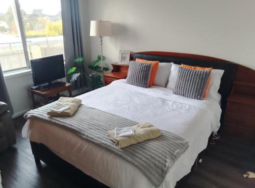 Platypus Heaven Waratah Waterfall Retreat Unit 3 Free Pay TV Free Bottle Wine