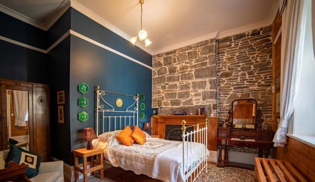 Poet's Cottage