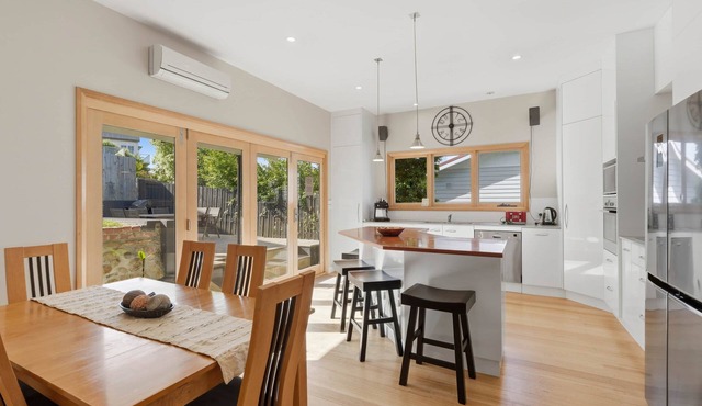 Poets View - 3 Bedroom House