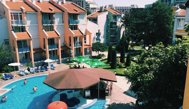Pool-view, spacious and modern two bedroom suite in Elit 1 Complex Sunny Beach in Sunny Beach