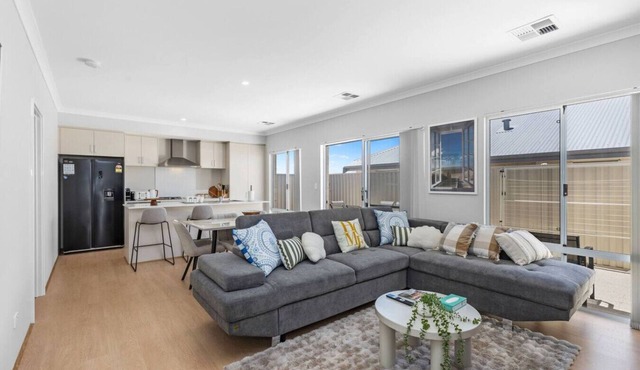 Pristine Modern Living in Alkimos