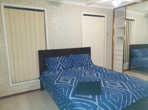Private room with shared facilities W