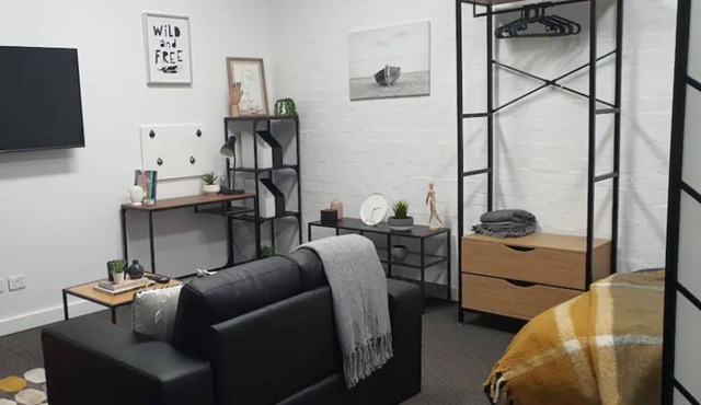 Private Suite Plus Extras - Preston Central - 20mins to CBD in Preston