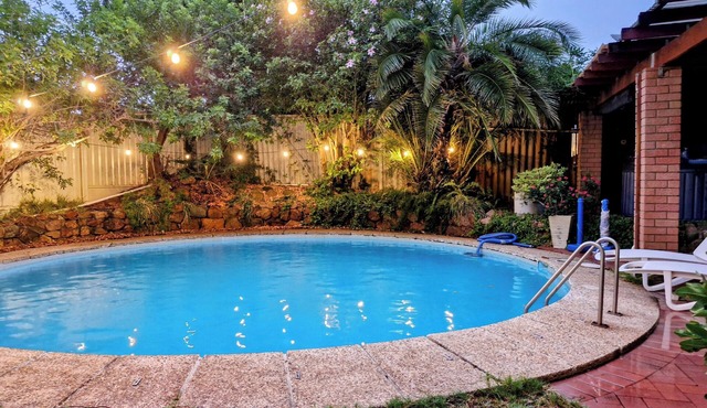 Quaint & Peaceful Auxiliary Guest Home 2 Bedroom