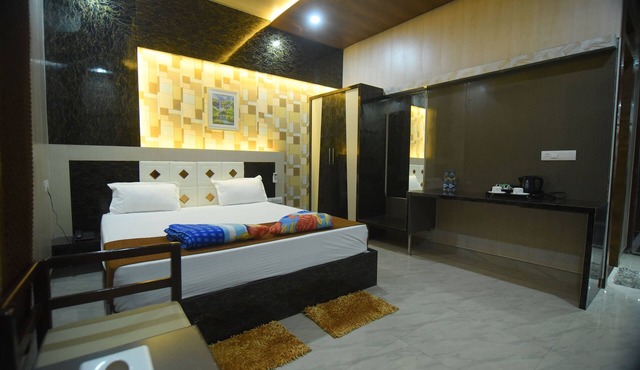 R Empire Revtree in Davanagere