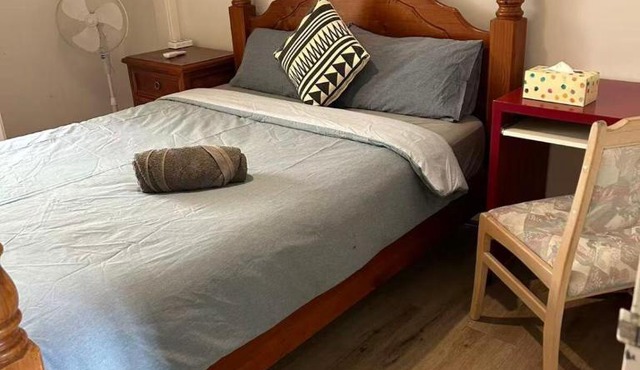 R1 Bright Spacious Room near Perth Airport