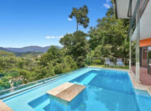 Rainforest Meets Luxury - Infinity Pool Views