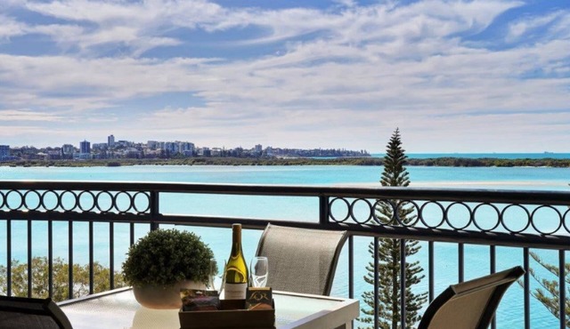 Ramada 812 Waterfront Apartment With Pool & Spa Acces