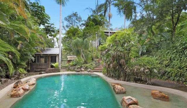 ‘Raylyn’ Noosa Hinterland Family Stay