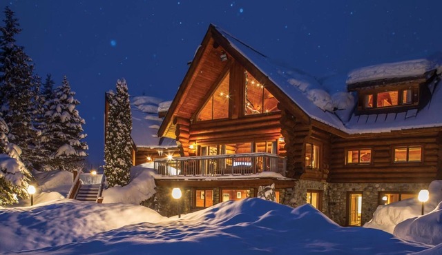 Relax and Recharge - Luxury in the Mountains! Book your amazing getaway! in Blue River