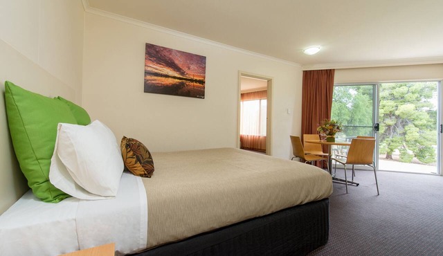 Renmark Resort