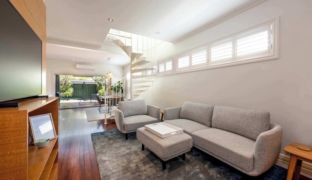 Renovated 3BR Family Home in Richmond with Parking