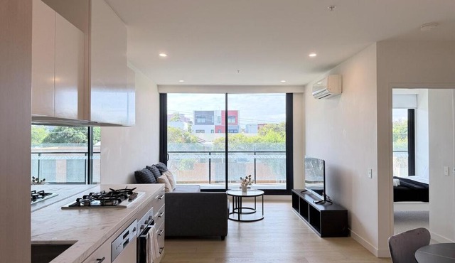 Resort Living at M-City, 2BR 2BA w Parking&Balcony M40