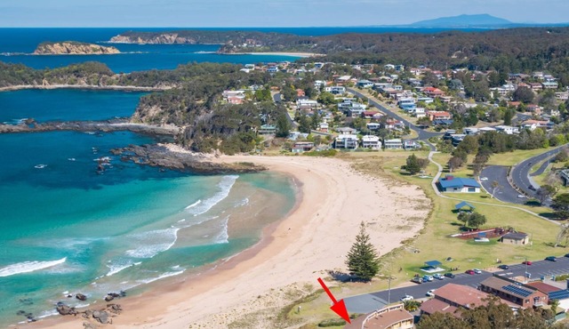 Retreat Beside The Beach - Unit Four