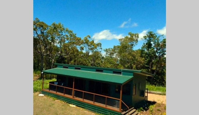 Ridge Cabin - Stunning Views - 5km From Neighbours