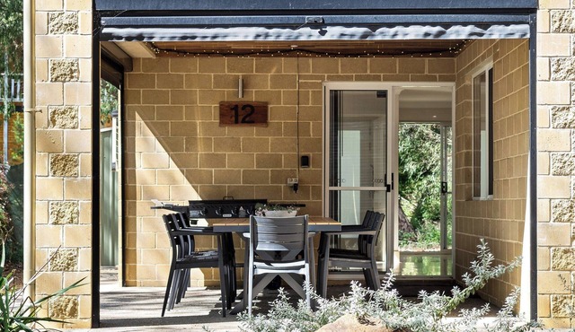 River Tree Chalet |Home by the River