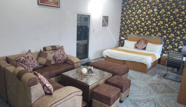 River View Resort in Chainpur