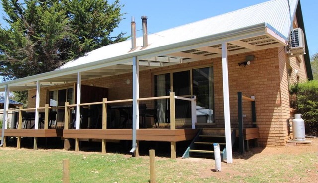Riverscape Cottage No.7 - Riverscape - unit 7 with views over the Blackwood River