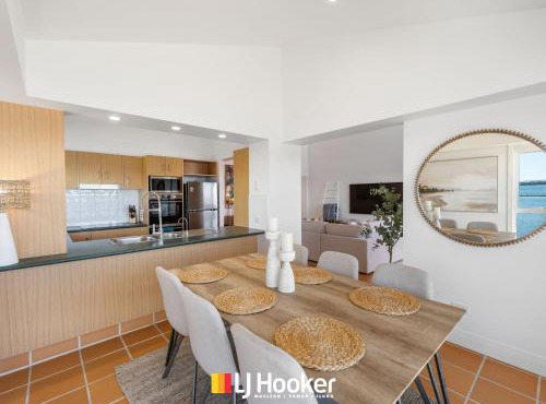 Riverview Apartment 2.4