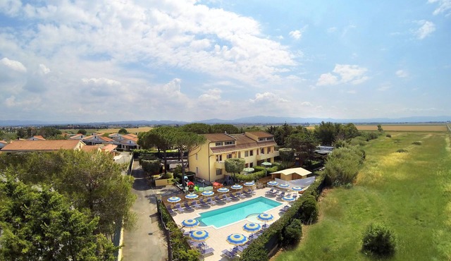 Riviera 8 by Interhome in Cecina