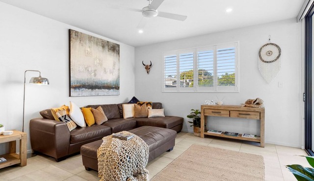 Rockpool 3 is a newly built, two-bedroom apartment located on the beautiful First Avenue in Sawtell