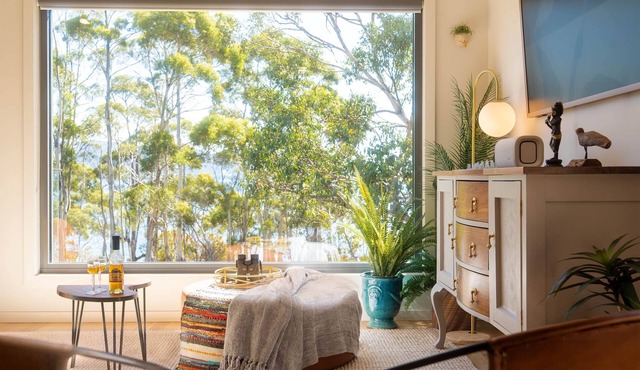 Romantic oceanview escape in Alonnah, Bruny Island
