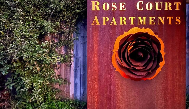 Rose Court "Avitium". Rest, Relax & Revitalize