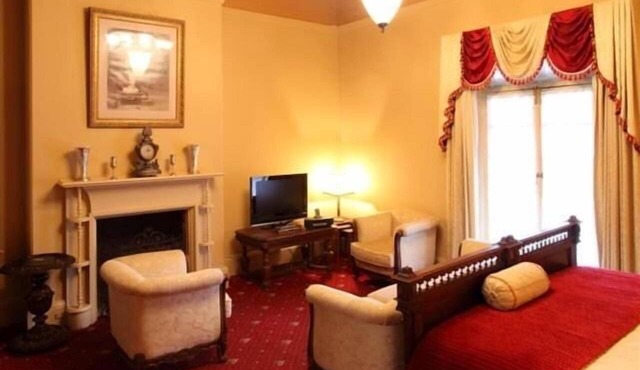 Rose & Crown Hotel