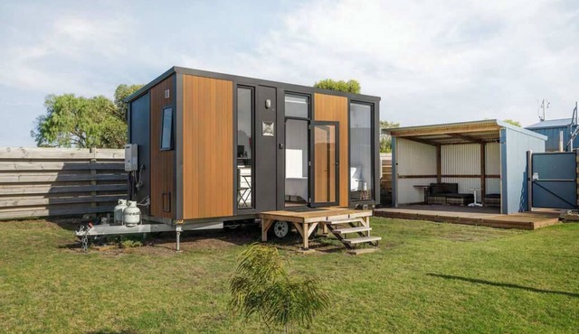 Rosebrook Riverviews by Tiny Away