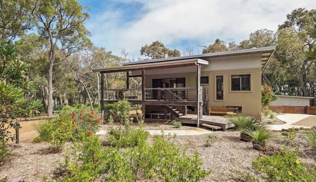 Rosella Bushland Hideaway