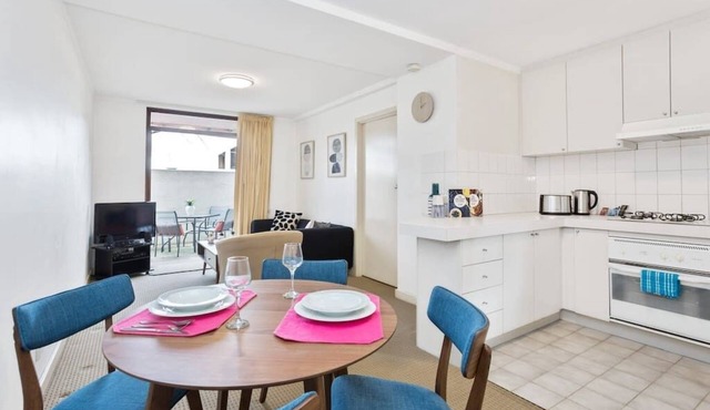 Rosy Cosy Apartment*1BR*South Perth*Angelo St*Executive*